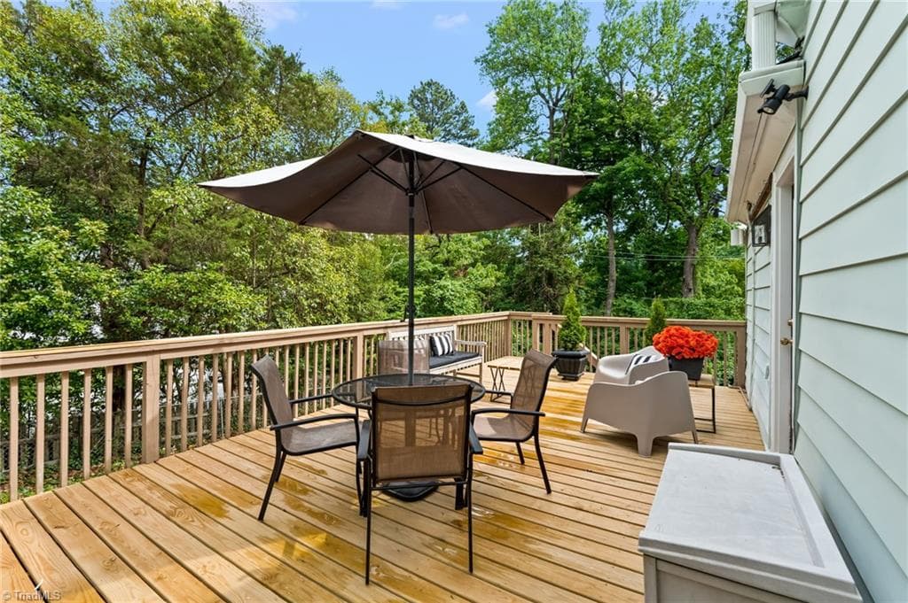 Stick/Site Built at 405 Edgedale Drive, High Point NC 27262, photo 34 of 40