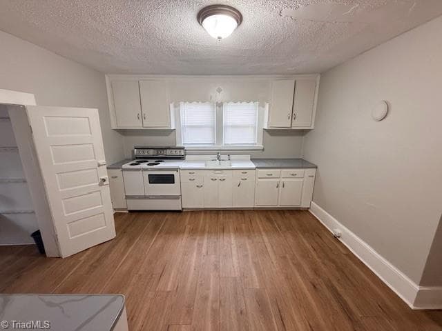 Stick/Site Built at 904 Harris Street, Eden NC 27288, photo 3 of 9