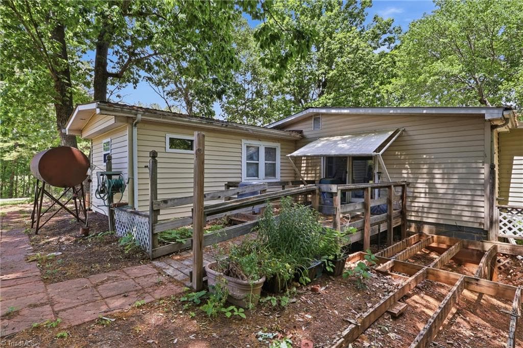 Manufactured Home at 2974 Cid Road, Lexington NC 27292, Lexington, photo 43 of 62