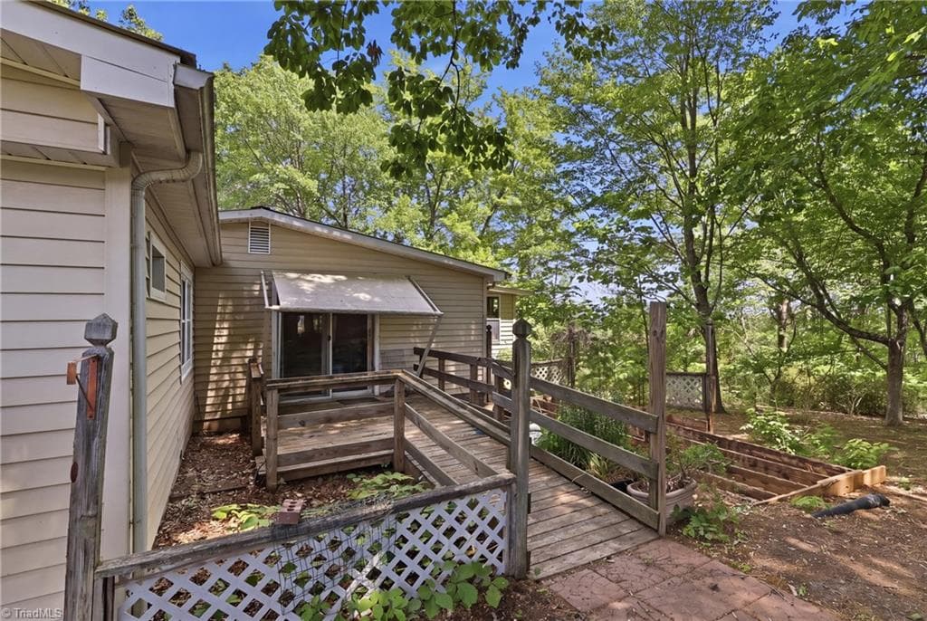Manufactured Home at 2974 Cid Road, Lexington NC 27292, Lexington, photo 39 of 62