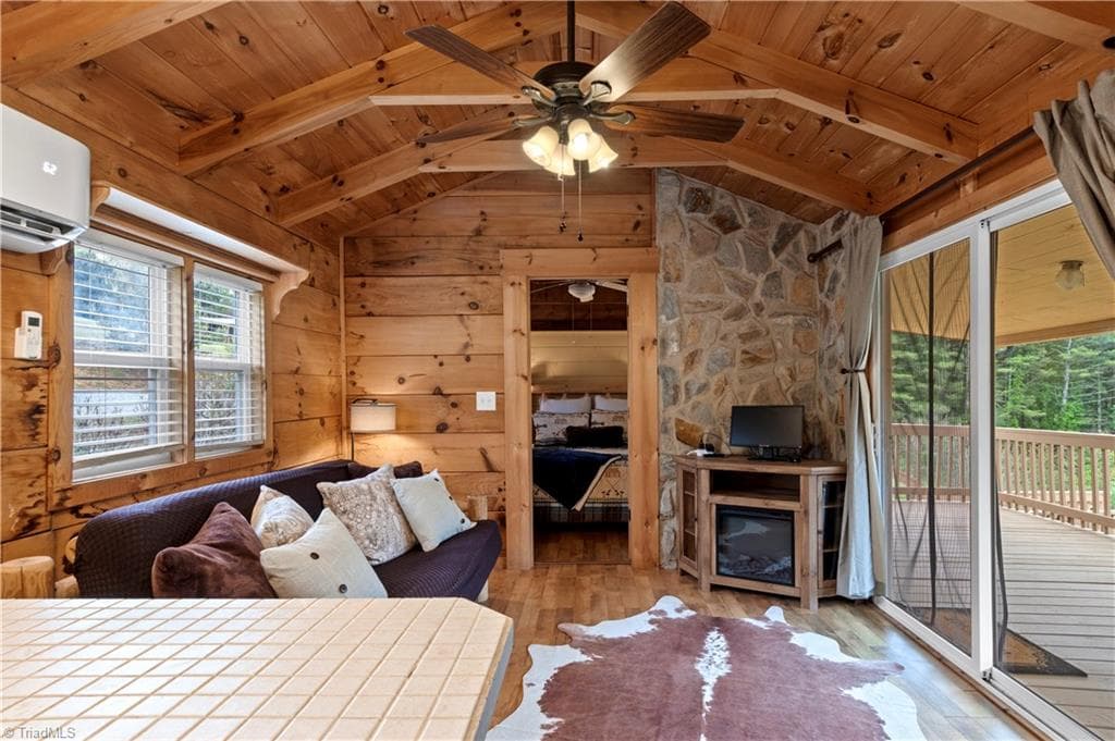 Modular at 489 Buttons Lane, Sparta NC 28675, photo 7 of 30