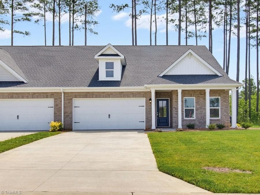 1102 Beeson Court, Clemmons NC 27012