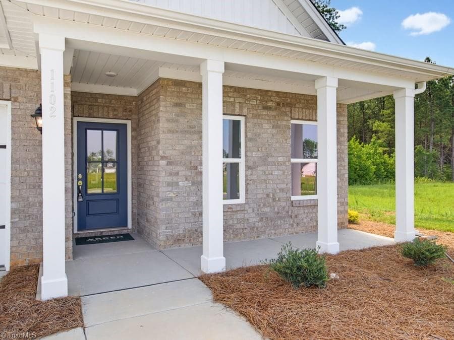 Stick/Site Built at 1102 Beeson Court, Clemmons NC 27012, photo 4 of 32