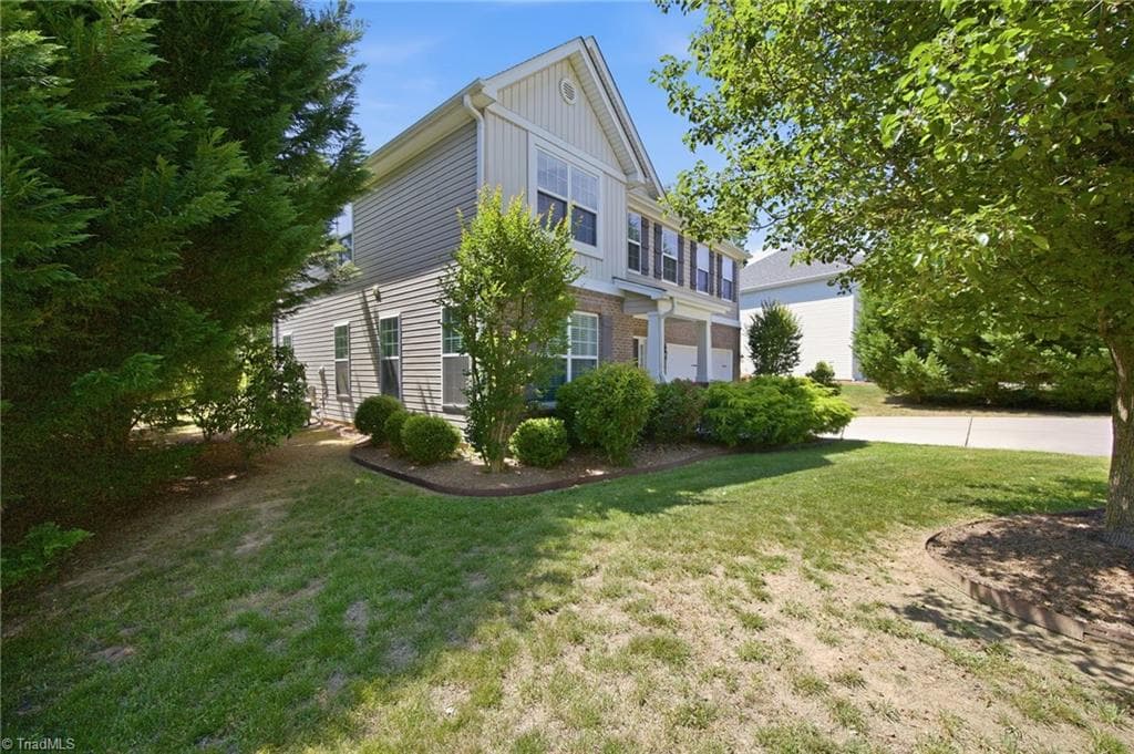 Stick/Site Built at 2683 Wellfleet Drive, High Point NC 27265, photo 5 of 46
