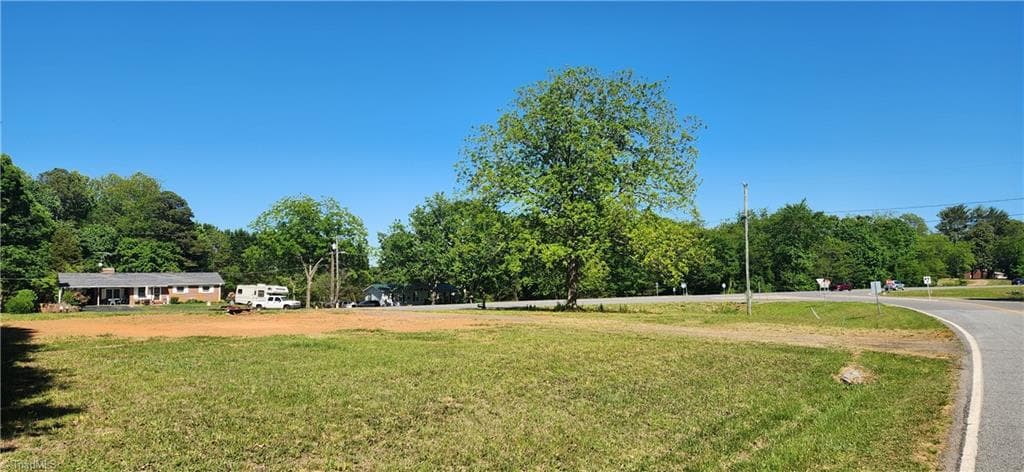 2493 Old Highway 21, State Road NC 28676