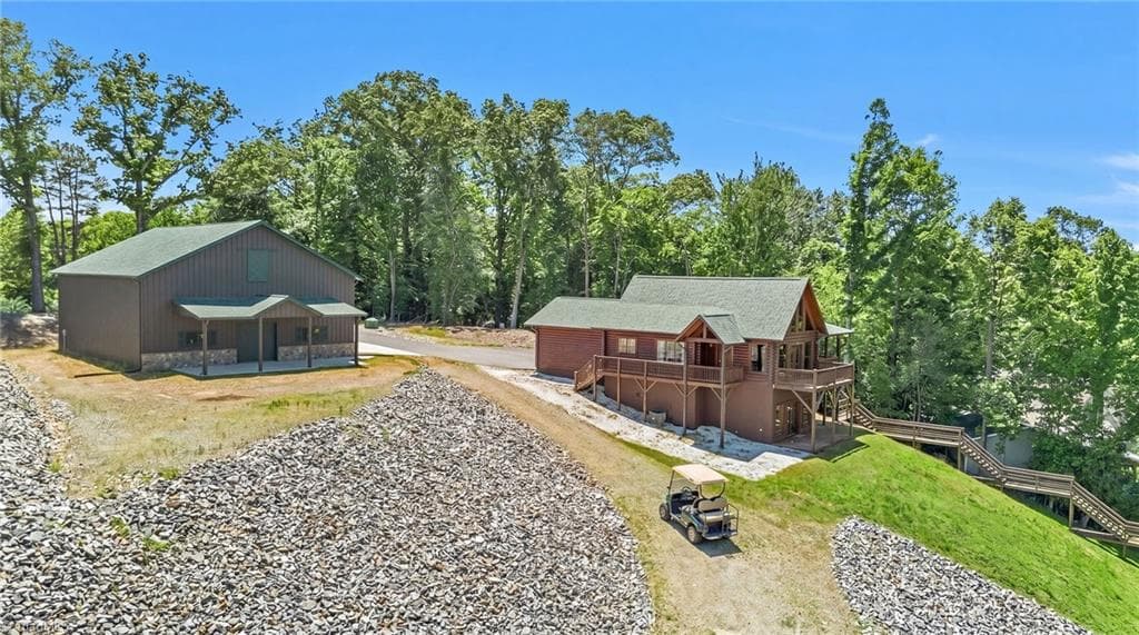 Stick/Site Built at 318 Heron Point Drive, Wilkesboro NC 28697, photo 2 of 47