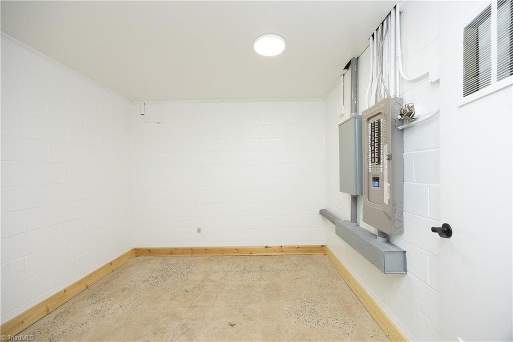 Investment at 43 W Main Street, Yanceyville NC 27379, photo 16 of 43