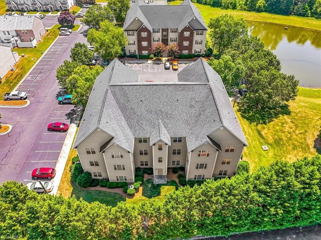 Stick/Site Built at 3710 Spanish Peak Drive # 2B, High Point NC 27265, photo 16 of 17
