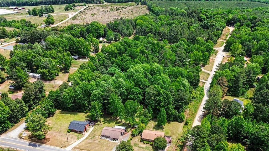 Remarks at 50 Pineview Circle, Wadesboro NC 28170, photo 2 of 16