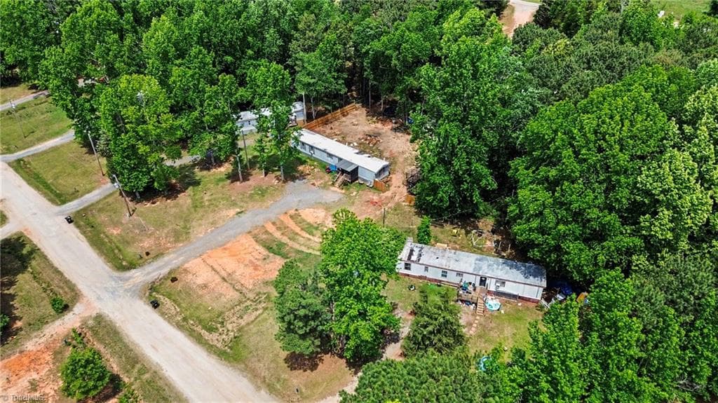 Remarks at 50 Pineview Circle, Wadesboro NC 28170, photo 6 of 16