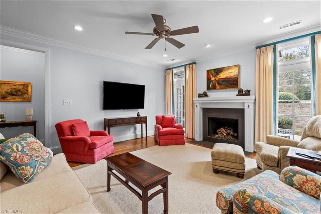 Stick/Site Built at 6 Blakeney Place, Greensboro NC 27408, photo 9 of 45