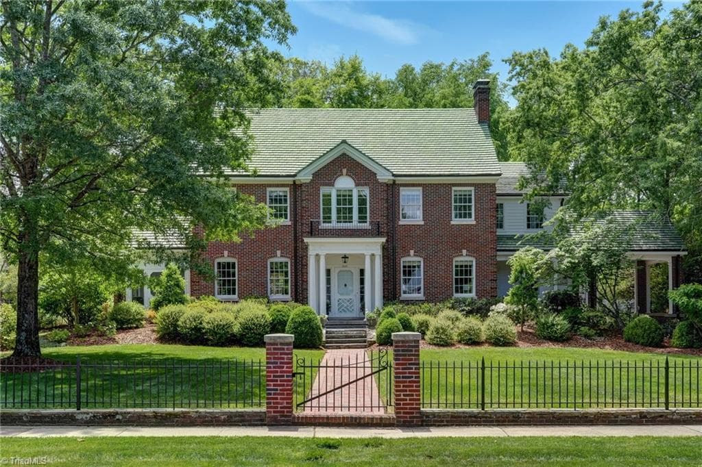 2601 W Market Street, Greensboro NC 27403