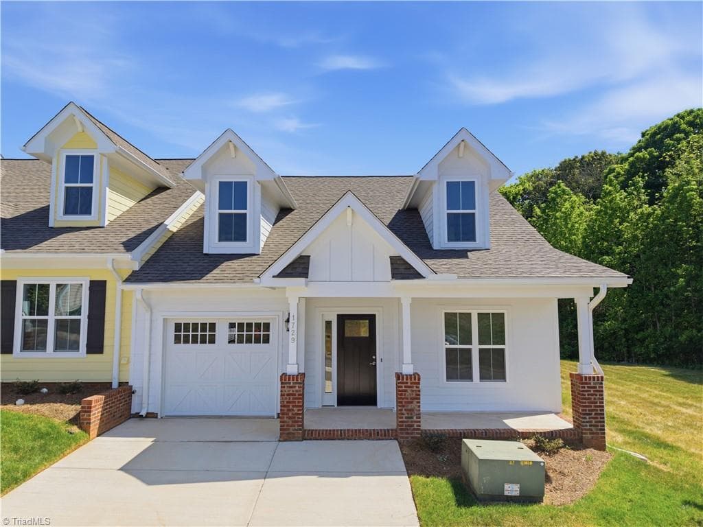 1727 OLD FIELDS Boulevard, Haw River NC 27258