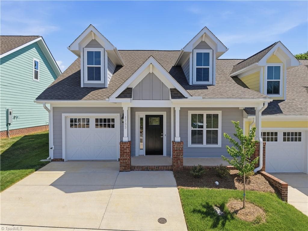 1731 OLD FIELDS Boulevard, Haw River NC 27258
