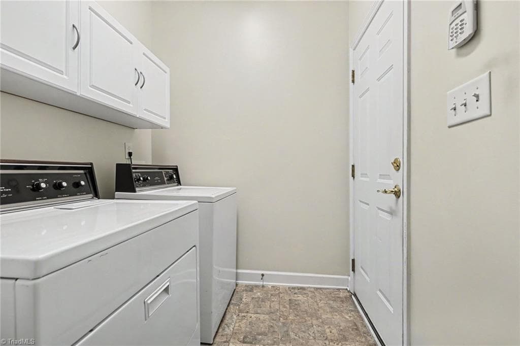 Stick/Site Built at 433 Peace Rollins Court, Kernersville NC 27284, photo 19 of 26