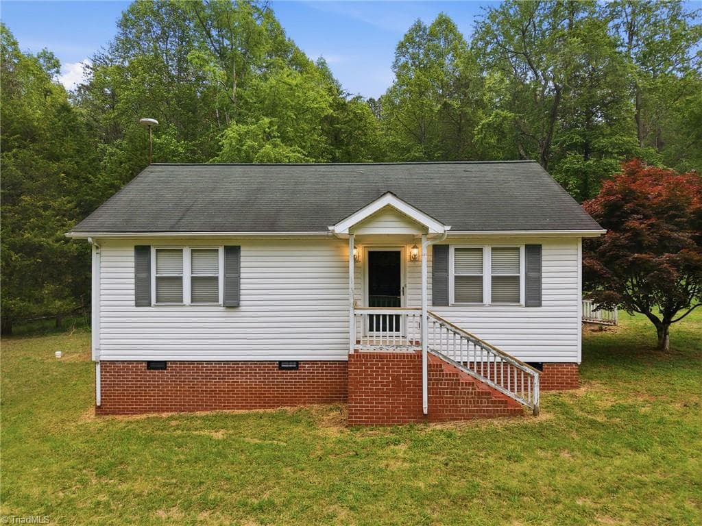 Stick/Site Built at 851 Case School Road, Mayodan NC 27027, photo 28 of 50