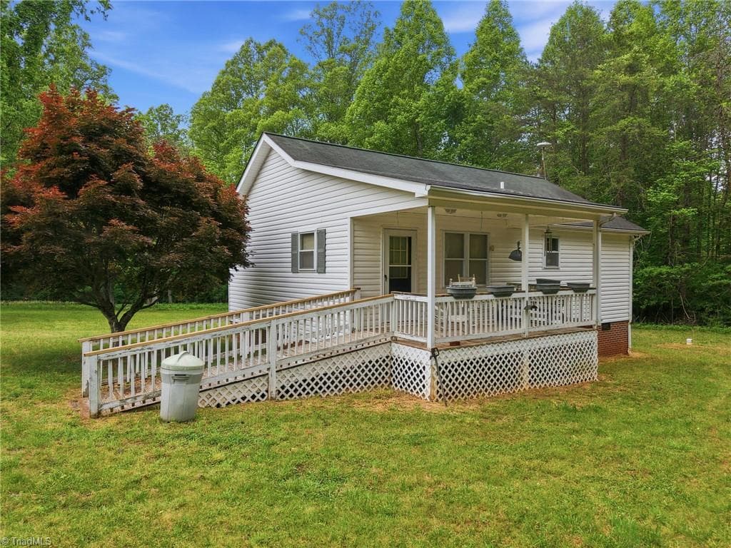 Stick/Site Built at 851 Case School Road, Mayodan NC 27027, photo 30 of 50
