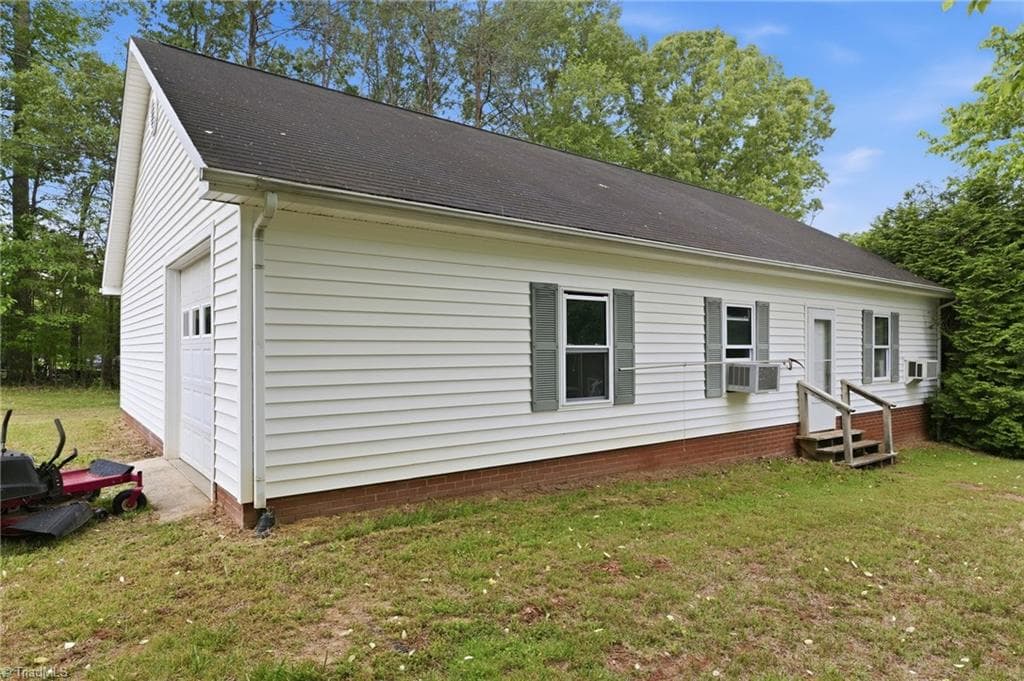 Stick/Site Built at 851 Case School Road, Mayodan NC 27027, photo 38 of 50