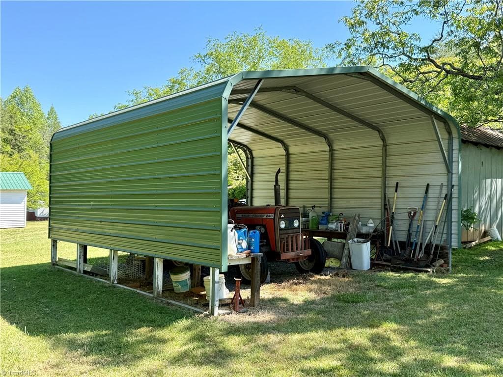 Stick/Site Built at 851 Case School Road, Mayodan NC 27027, photo 39 of 50