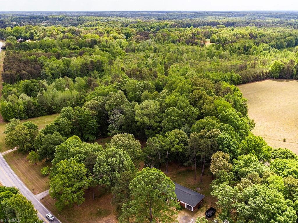 Single Family Residence at 5338 Hicone Road, McLeansville NC 27301, photo 6 of 12