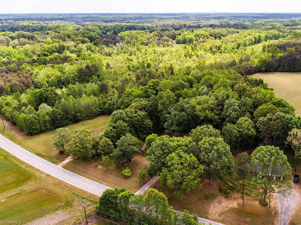 Single Family Residence at 5338 Hicone Road, McLeansville NC 27301, photo 7 of 12