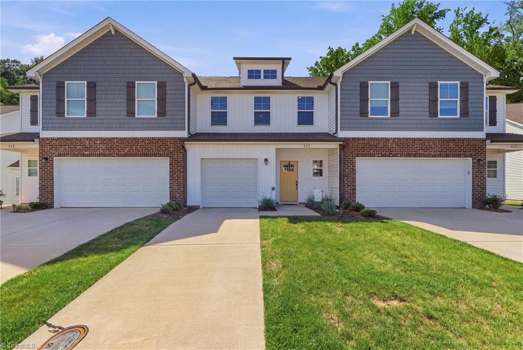 917 Cannon Crossing Circle, Greensboro NC 27410
