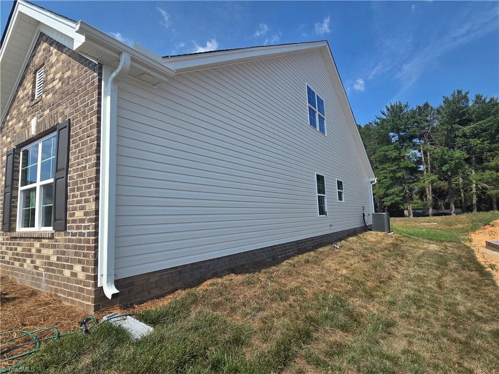Stick/Site Built at 2823 Berwick Valley Drive, Winston-Salem NC 27127, Winston-Salem, photo 24 of 25