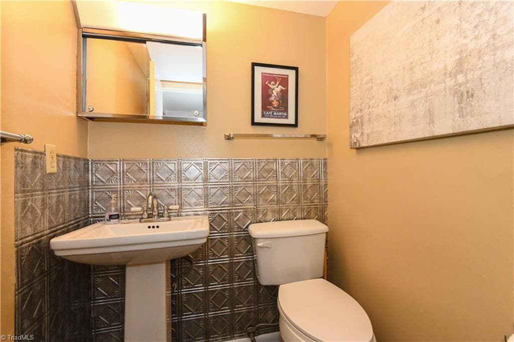 Stick/Site Built at 5735 Bramblegate Road, Greensboro NC 27409, photo 13 of 25