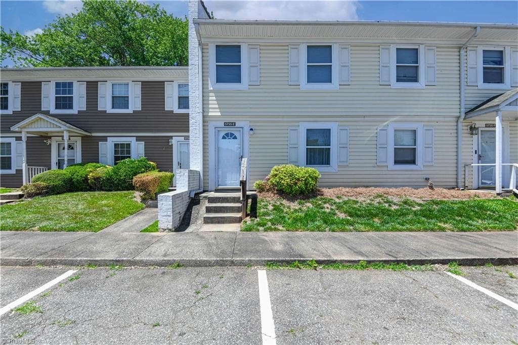 5735 Bramblegate Road, Greensboro NC 27409