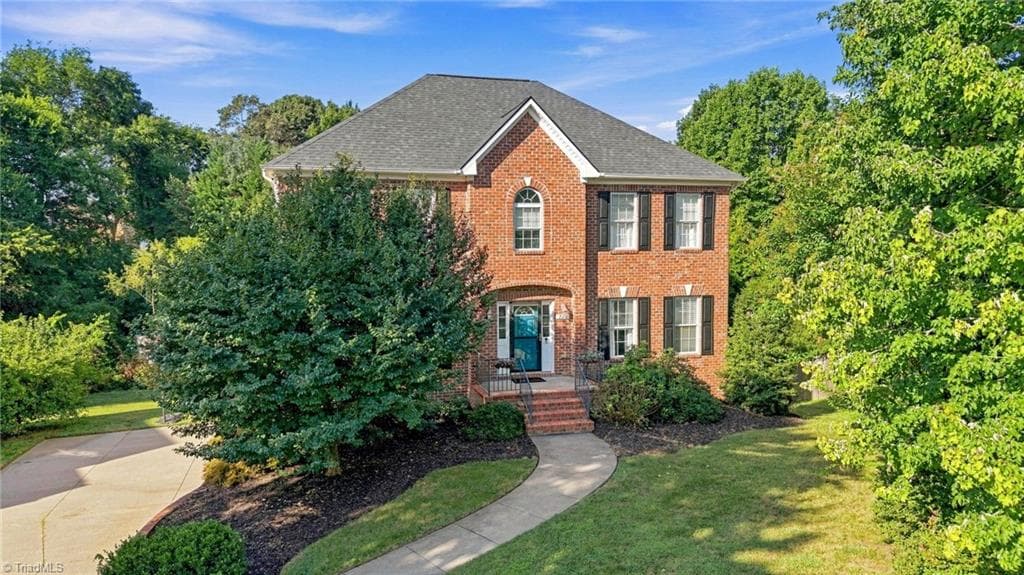 220 Lake Dale Court, Clemmons NC 27012