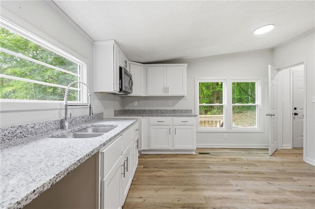 Manufactured Home at 1402 Good Hope Drive, Walnut Cove NC 27052, Walnut Cove, photo 12 of 28
