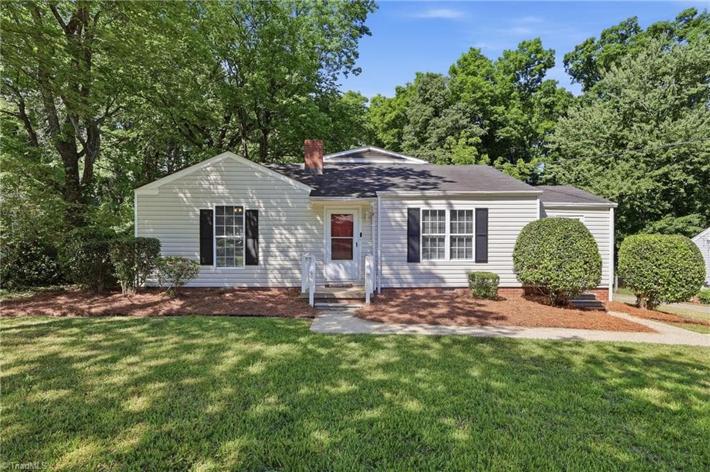 2627 Stratford Drive, Greensboro NC 27408