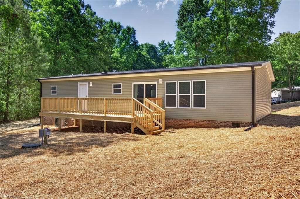 Manufactured Home at 170 Harvick Lane, Lexington NC 27292, Lexington, photo 37 of 43