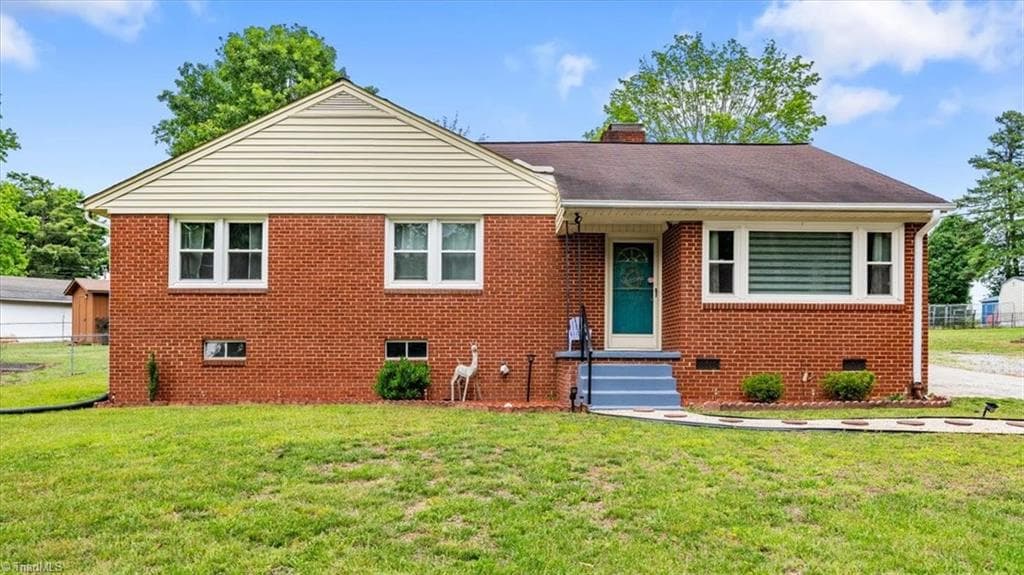 206 Forestrose Drive, Lexington NC 27295