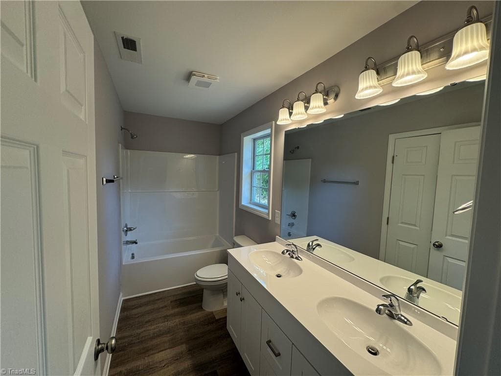 Stick/Site Built at 1003 E Russell Avenue, High Point NC 27260, photo 7 of 23