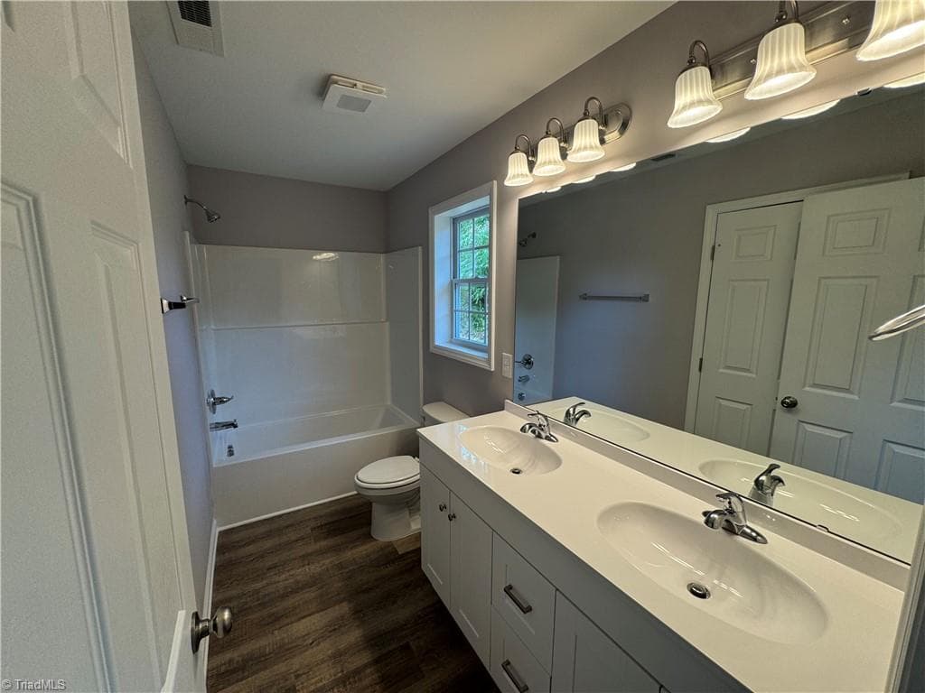 Stick/Site Built at 1003 E Russell Avenue, High Point NC 27260, photo 8 of 23