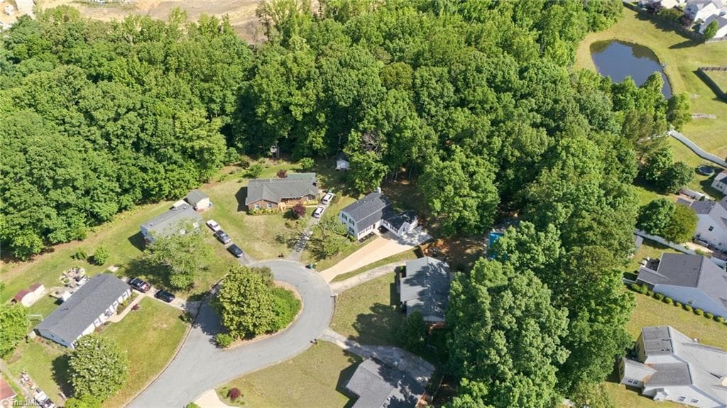 Stick/Site Built at 1930 Middlewood Court, High Point NC 27265, photo 38 of 40