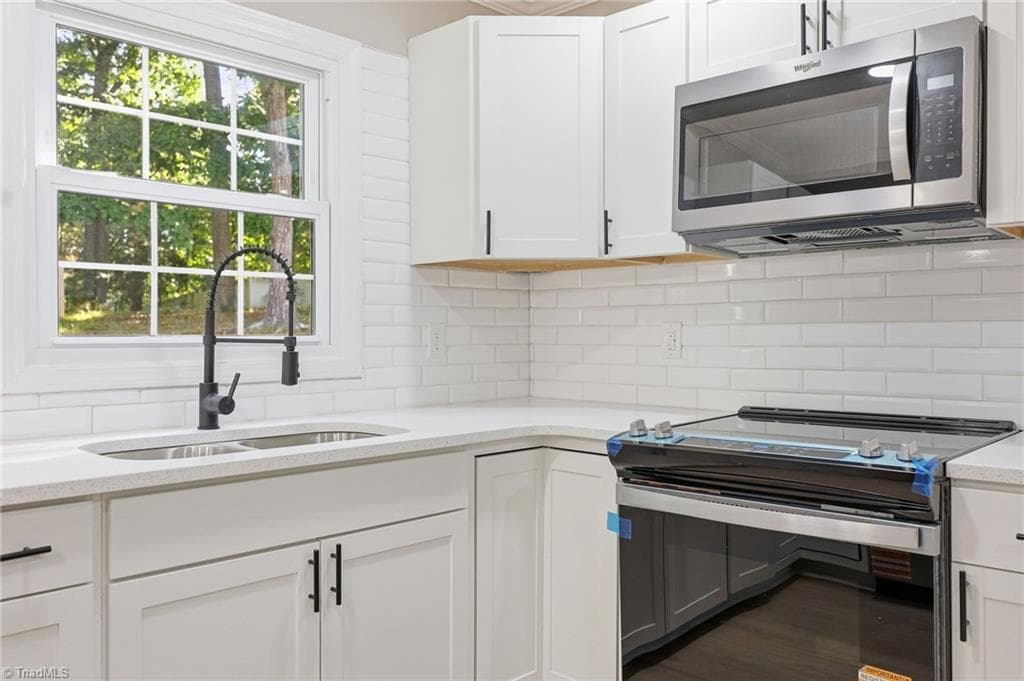 Stick/Site Built at 1930 Middlewood Court, High Point NC 27265, photo 18 of 40
