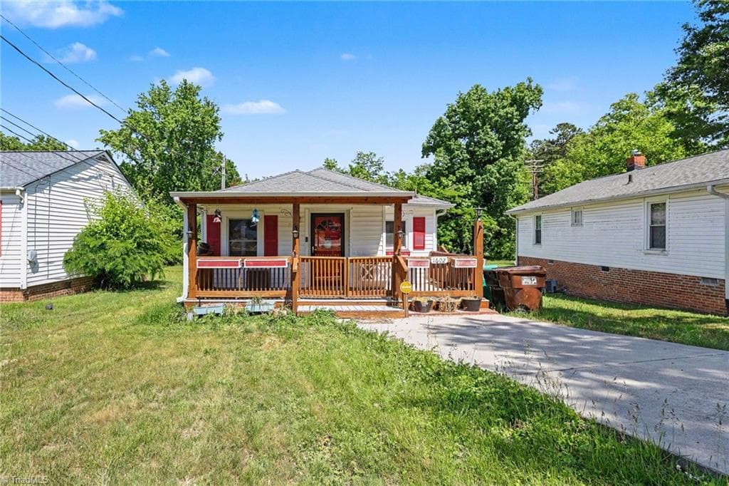 Stick/Site Built at 1602 Larkin Street, High Point NC 27262, photo 3 of 32
