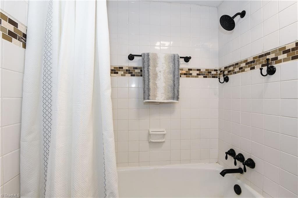 Stick/Site Built at 1101 N Elm Street # 906, Greensboro NC 27401, photo 19 of 35
