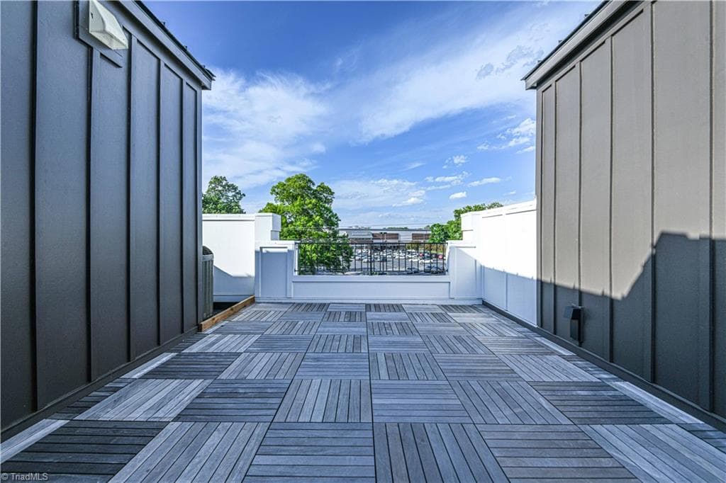Stick/Site Built at 3235 W Friendly Avenue, Greensboro NC 27408, photo 36 of 50