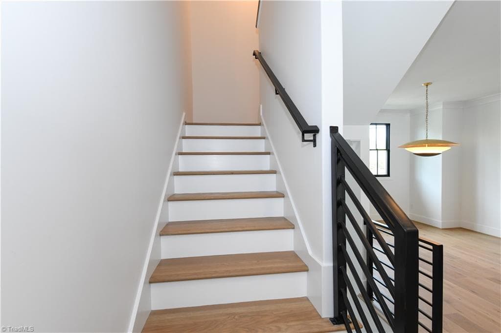 Stick/Site Built at 3235 W Friendly Avenue, Greensboro NC 27408, photo 19 of 50