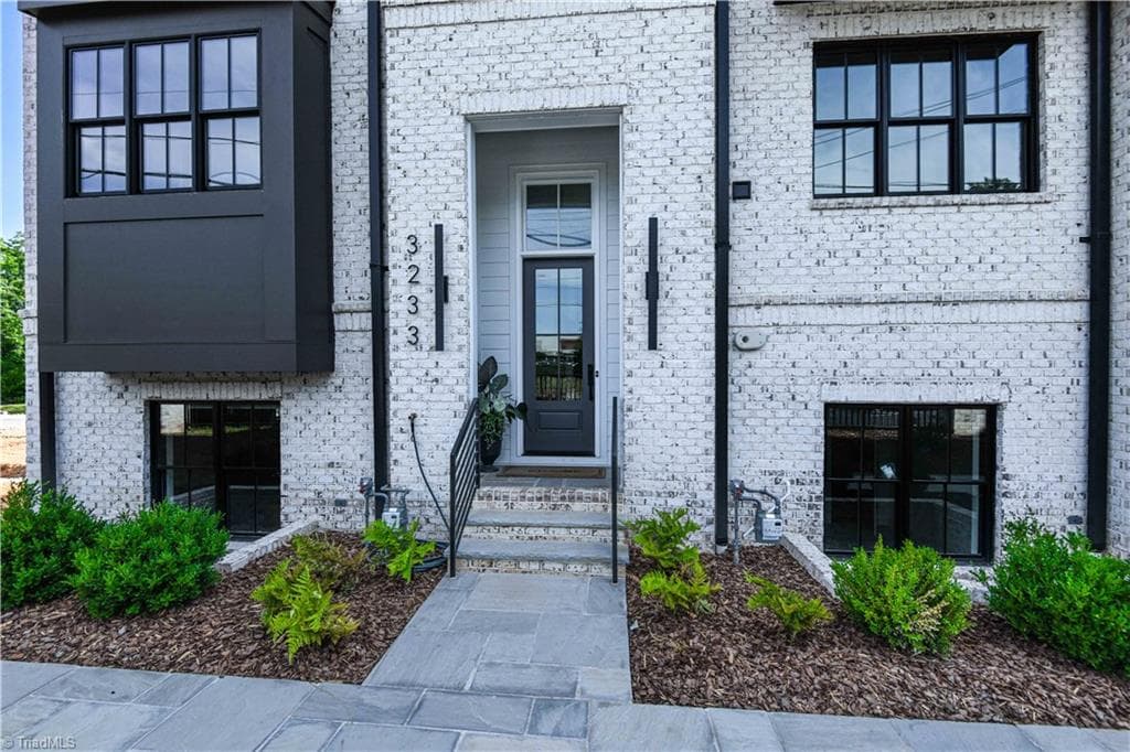 Stick/Site Built at 3233 W Friendly Avenue, Greensboro NC 27408, photo 3 of 50