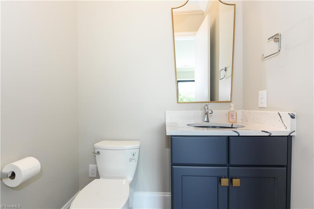 Stick/Site Built at 3233 W Friendly Avenue, Greensboro NC 27408, photo 9 of 50