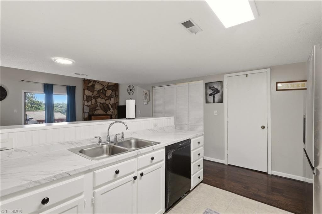 Stick/Site Built at 3588 Heathrow Drive, Winston-Salem NC 27127, Winston-Salem, photo 12 of 28