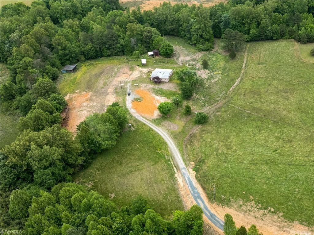 Agriculture at 4275 Grubbs Road, Walkertown NC 27051, photo 2 of 16