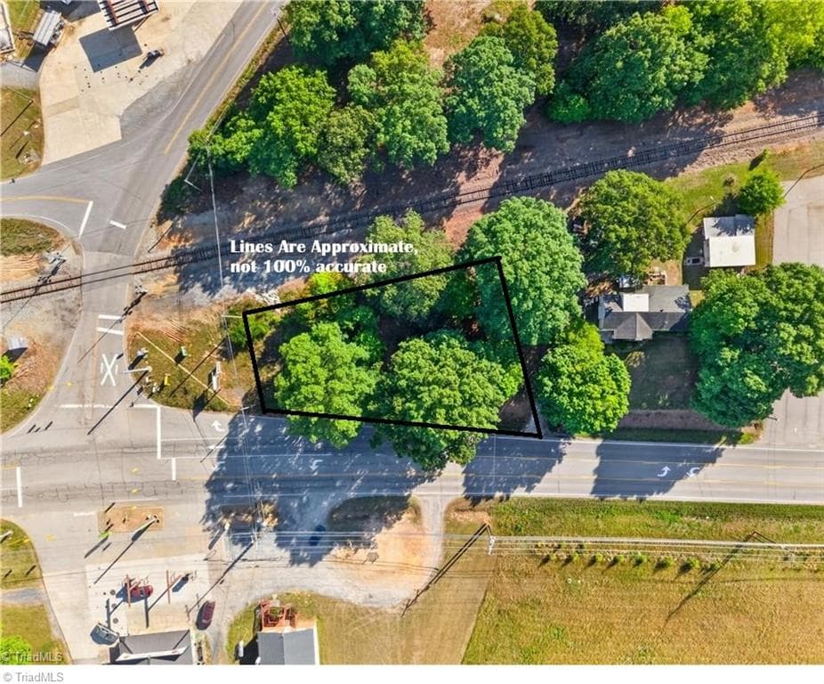 5717 US Highway 311, Sophia NC 27350