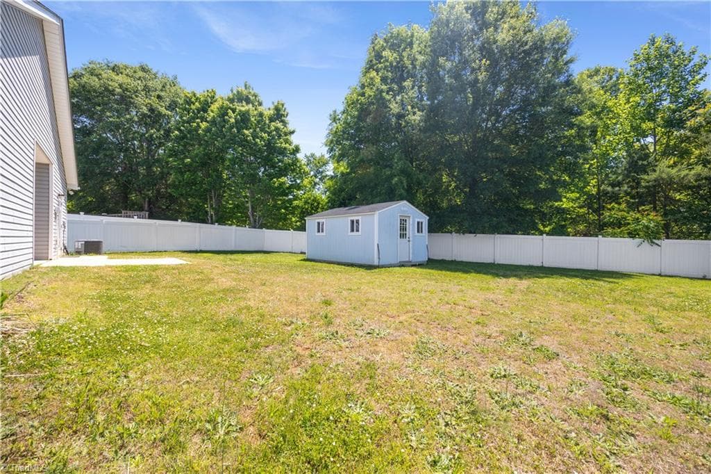 Stick/Site Built at 266 Kendall Drive, Winston-Salem NC 27107, Winston-Salem, photo 36 of 43
