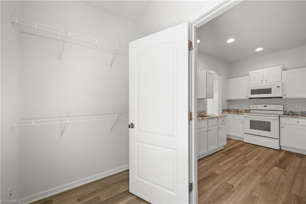 Stick/Site Built at 266 Kendall Drive, Winston-Salem NC 27107, Winston-Salem, photo 20 of 43
