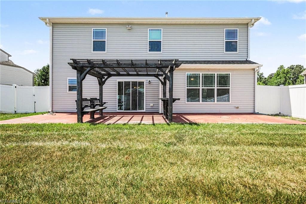 Stick/Site Built at 2506 Copperleaf Court, High Point NC 27265, photo 28 of 36